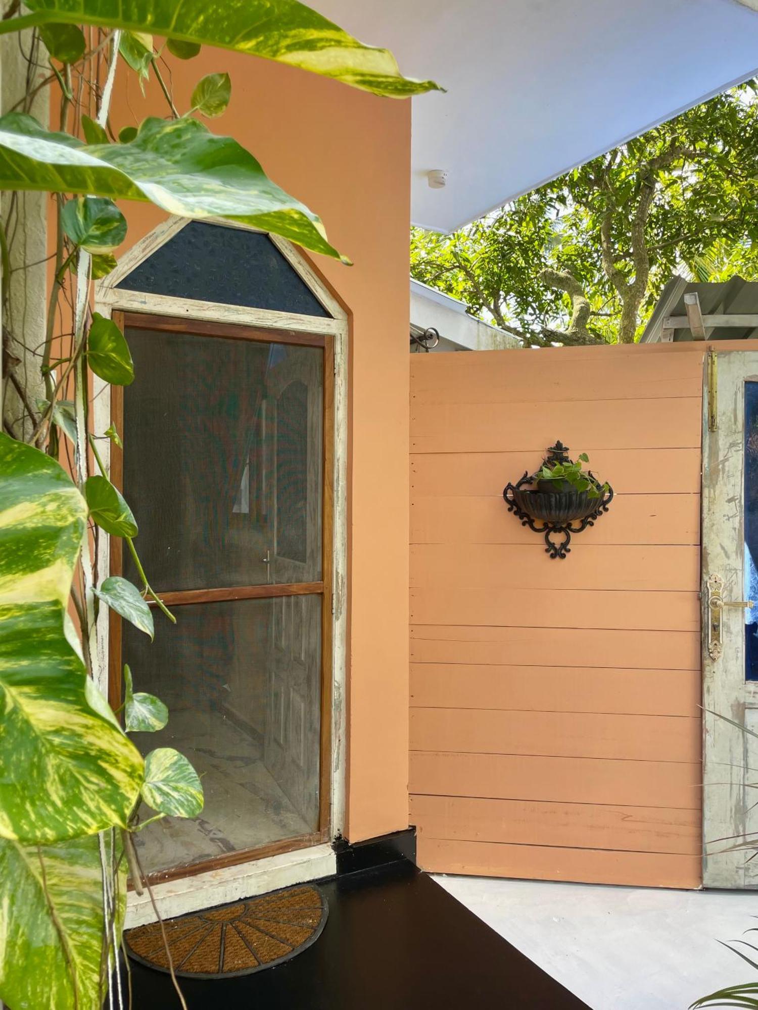 Habibi Hostel & Restaurant Unawatuna Εξωτερικό φωτογραφία
